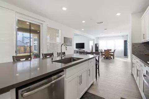 Kitchen - 2532 Azalea Ave, Tracy, CA 95376 photo 5 of 5