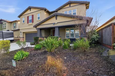 Exterior - 2532 Azalea Ave, Tracy, CA 95376 photo 3 of 10