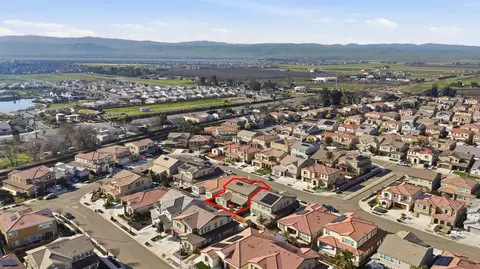 View/Area - 2532 Azalea Ave, Tracy, CA 95376 photo 14 of 16