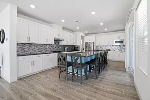 Kitchen - 2532 Azalea Ave, Tracy, CA 95376 photo 1 of 5