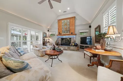 Living - 1380 Knolls Dr, Copperopolis, CA 95228 photo 3 of 7