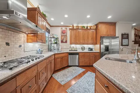 Kitchen - 1380 Knolls Dr, Copperopolis, CA 95228 photo 3 of 10