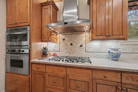 Kitchen - 1380 Knolls Dr, Copperopolis, CA 95228 photo 4 of 10