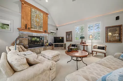 Living - 1380 Knolls Dr, Copperopolis, CA 95228 photo 4 of 7