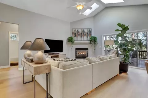 Living - 13727 Alpha Ct, Grass Valley, CA 95949 photo 4 of 4