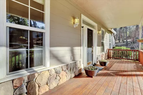 Exterior - 13727 Alpha Ct, Grass Valley, CA 95949 photo 32 of 45