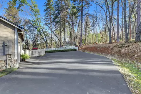 Exterior - 13727 Alpha Ct, Grass Valley, CA 95949 photo 34 of 45