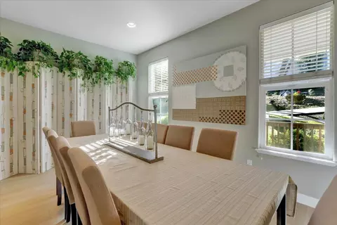 Dining - 13727 Alpha Ct, Grass Valley, CA 95949 photo 6 of 6