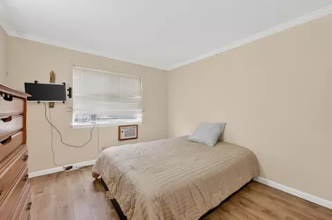 Bedroom - 9481 Oak Ave, Orangevale, CA 95662 photo 4 of 5