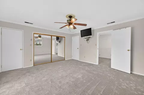 Bedroom - 9481 Oak Ave, Orangevale, CA 95662 photo 2 of 5