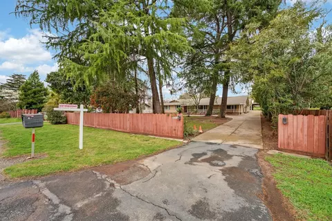 Exterior - 9481 Oak Ave, Orangevale, CA 95662 photo 3 of 28