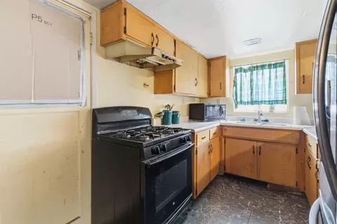 Kitchen - 205 3rd St, Ripon, CA 95366 photo 2 of 4