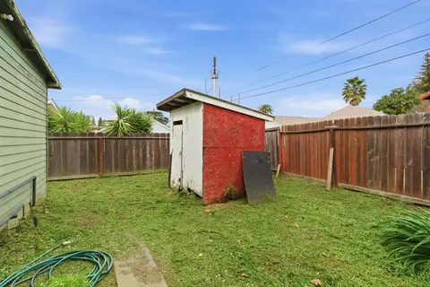 Exterior - 205 3rd St, Ripon, CA 95366 photo 4 of 11