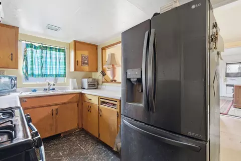 Kitchen - 205 3rd St, Ripon, CA 95366 photo 3 of 4