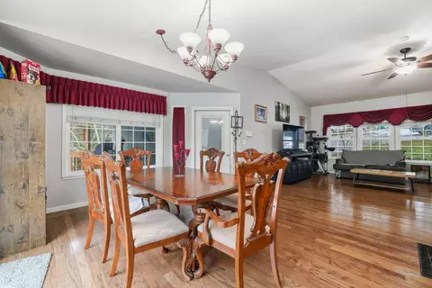 Dining - 11002 Ball Rd, Grass Valley, CA 95949 photo 1 of 2