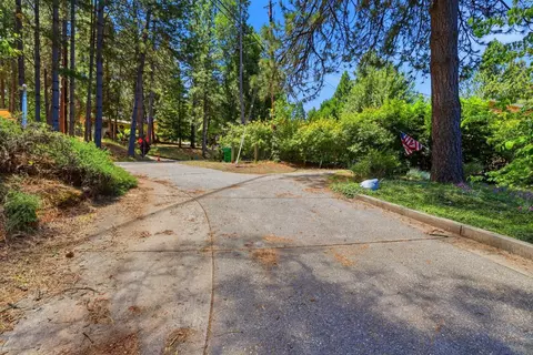 Exterior - 11002 Ball Rd, Grass Valley, CA 95949 photo 2 of 11
