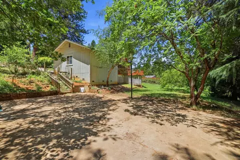 Exterior - 11002 Ball Rd, Grass Valley, CA 95949 photo 10 of 11