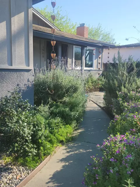 Exterior - 1908 Debonaire Ct, Modesto, CA 95350 photo 3 of 14