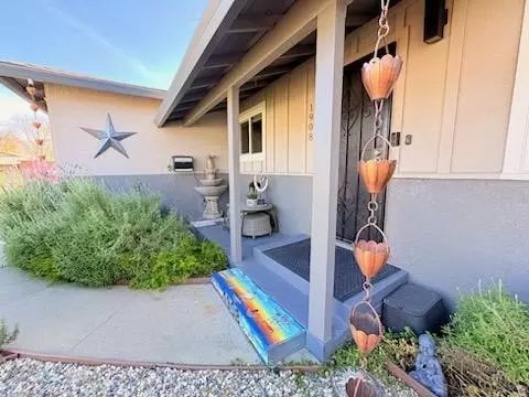 Exterior - 1908 Debonaire Ct, Modesto, CA 95350 photo 10 of 14