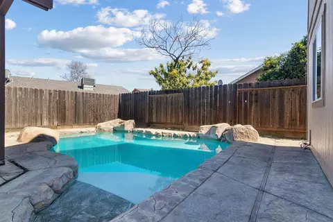 1521 Dezzani Ln, Modesto, CA 95358 photo 35