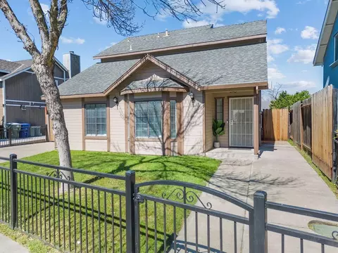 1521 Dezzani Ln, Modesto, CA 95358 photo 1