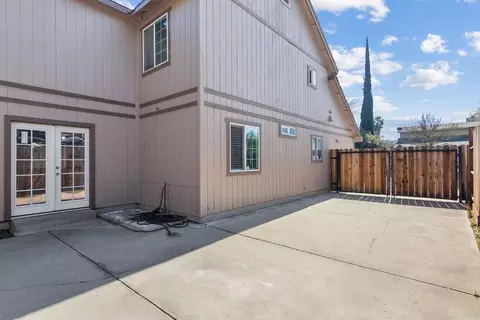 1521 Dezzani Ln, Modesto, CA 95358 photo 33