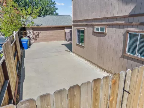 1521 Dezzani Ln, Modesto, CA 95358 photo 38