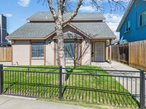 1521 Dezzani Ln, Modesto, CA 95358 photo 2