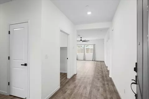 Entry Way - 1496 Crimson, Manteca, CA 95336 photo 2 of 9