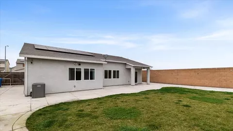 Exterior - 1496 Crimson, Manteca, CA 95336 photo 12 of 14