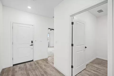 Entry Way - 1496 Crimson, Manteca, CA 95336 photo 3 of 9