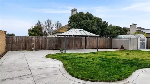 Exterior - 1496 Crimson, Manteca, CA 95336 photo 6 of 14