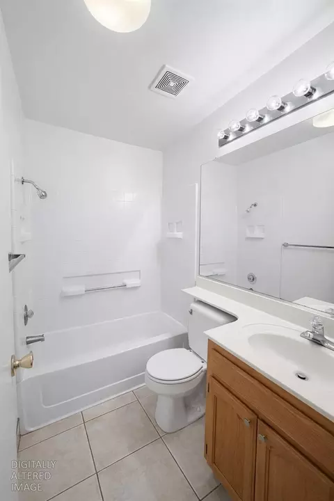 Bath - 2505 Gutherie St, Modesto, CA 95358 photo 3 of 3