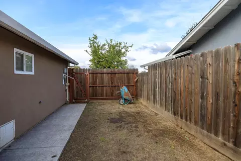 2098 Joett Dr, Turlock, CA 95380 photo 27