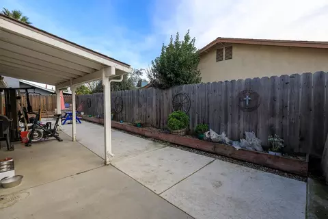 2098 Joett Dr, Turlock, CA 95380 photo 24