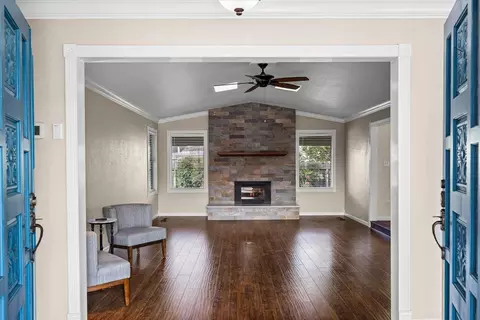 Entry Way - 3909 Trillium Ave, Modesto, CA 95356 photo 2 of 4