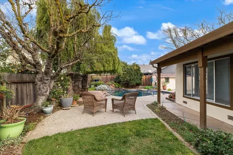 Exterior - 3909 Trillium Ave, Modesto, CA 95356 photo 13 of 24