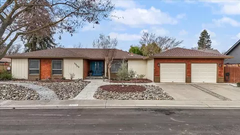 Exterior - 3909 Trillium Ave, Modesto, CA 95356 photo 3 of 24