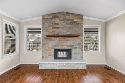 Living - 3909 Trillium Ave, Modesto, CA 95356 photo 4 of 8