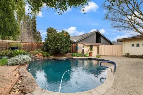 Exterior - 3909 Trillium Ave, Modesto, CA 95356 photo 17 of 24