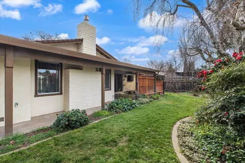 Exterior - 3909 Trillium Ave, Modesto, CA 95356 photo 10 of 24