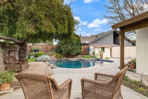 Exterior - 3909 Trillium Ave, Modesto, CA 95356 photo 15 of 24