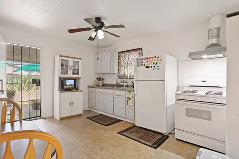 Kitchen - 2337 E Alpine Ave, Stockton, CA 95205 photo 1 of 2