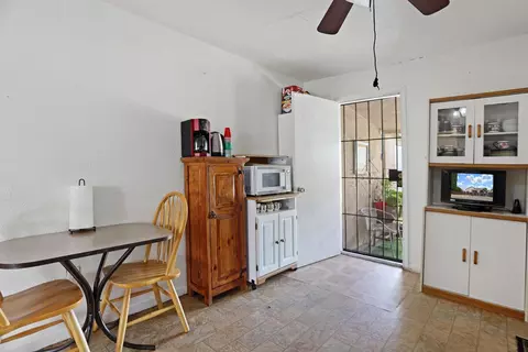 Dining - 2337 E Alpine Ave, Stockton, CA 95205 photo 6 of 6