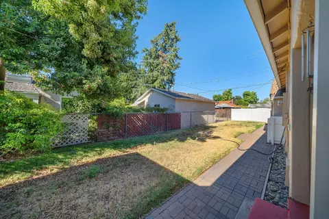 905 Roble Ave, Modesto, CA 95354 photo 23