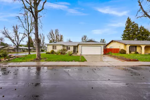 Exterior - 3129 Nightingale Dr, Modesto, CA 95356 photo 2 of 4