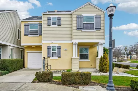 939 Dixieanne Ave, Sacramento, CA 95815