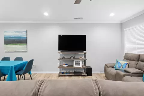 1524 S School St, Lodi, CA 95240 photo 4