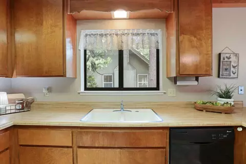 Kitchen - 25489 Bambi Ln, Long Barn, CA 95335 photo 3 of 4