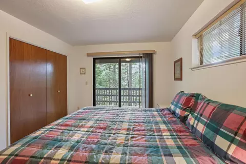 Bedroom - 25489 Bambi Ln, Long Barn, CA 95335 photo 4 of 10